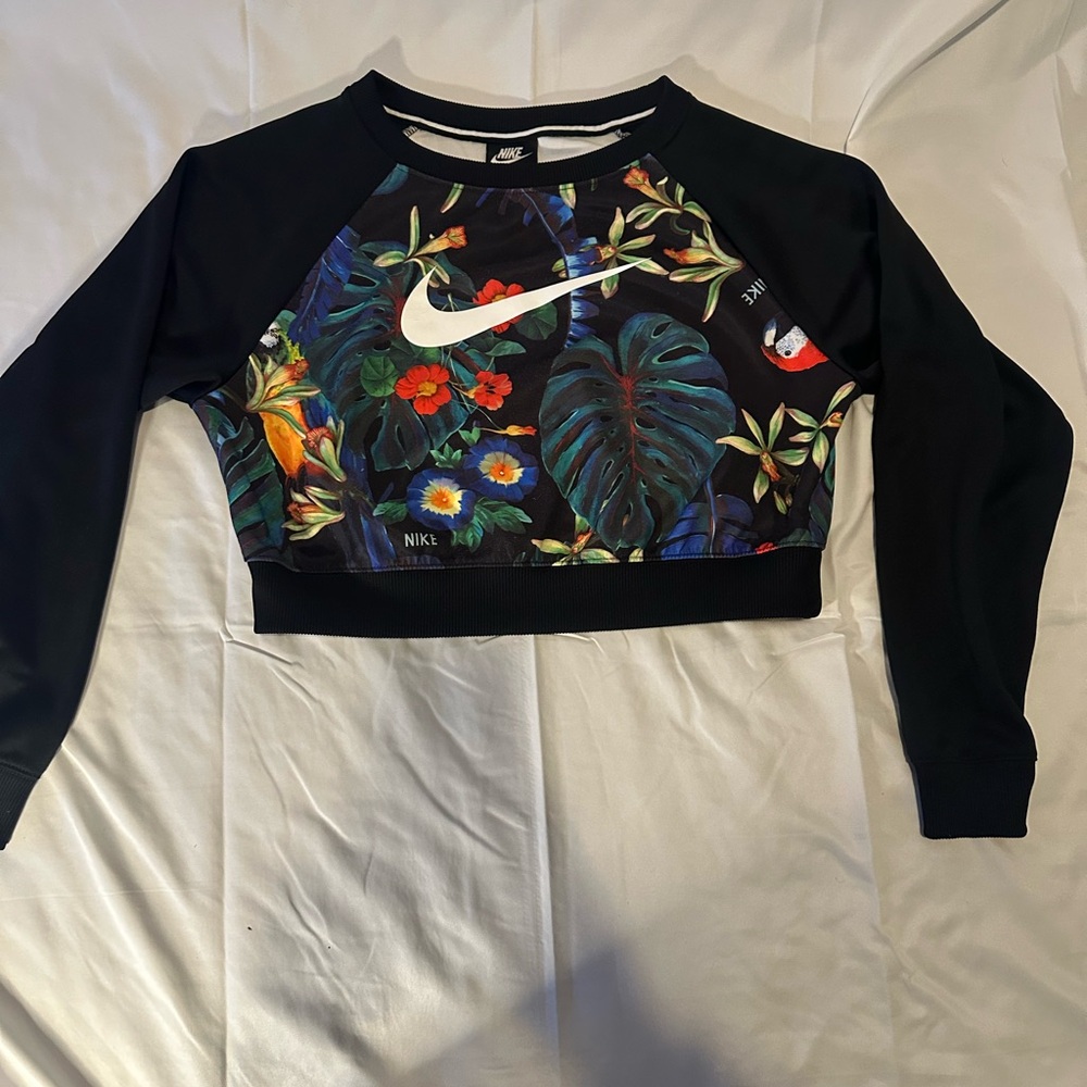 Nike Women's Black Floral Crop Top